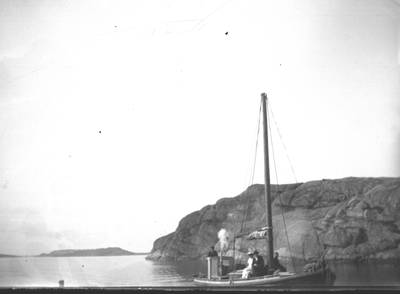 Båt, insegling till Fiskevik